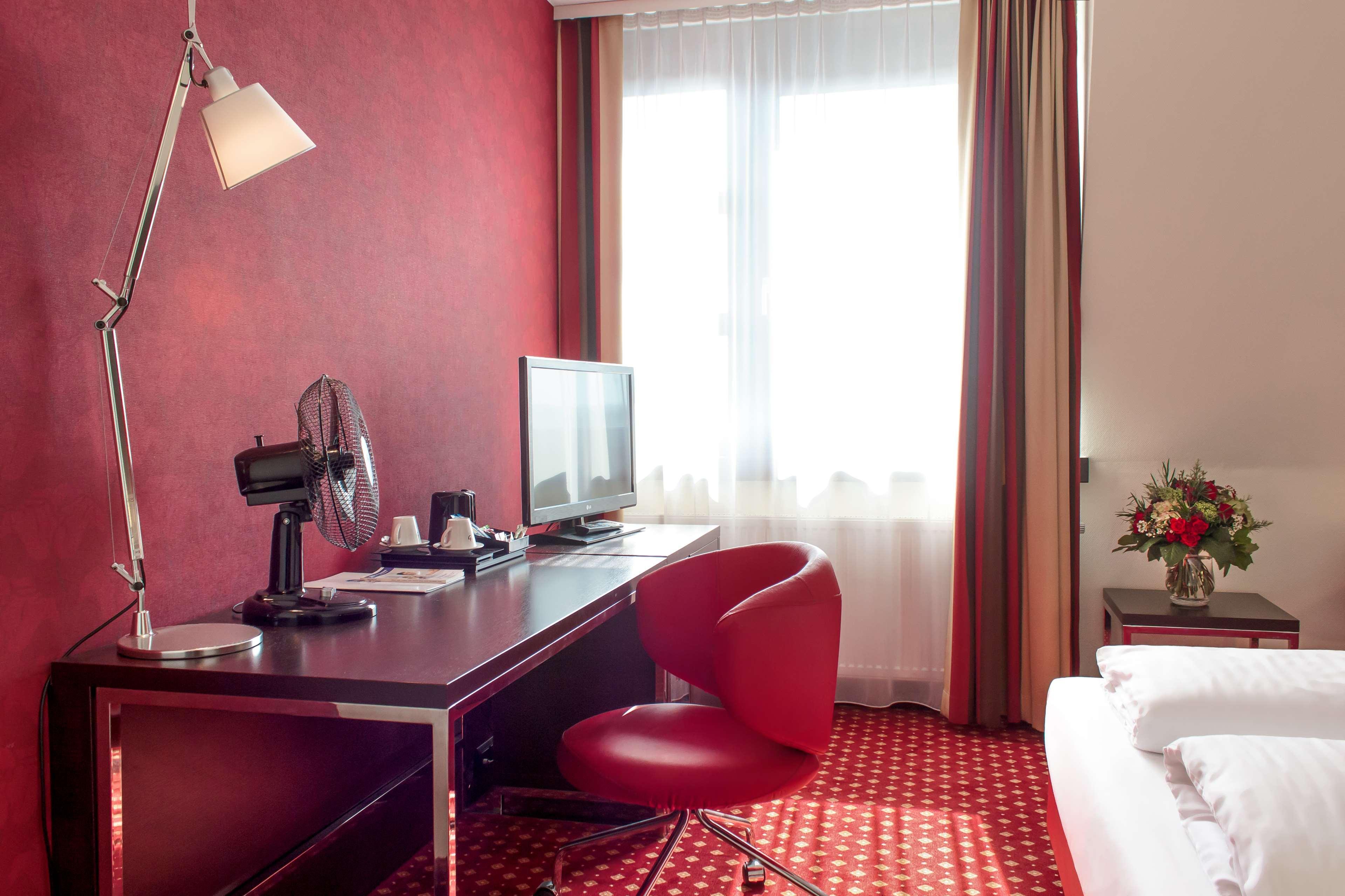 Best Western Plaza Hotel فيلس المظهر الخارجي الصورة