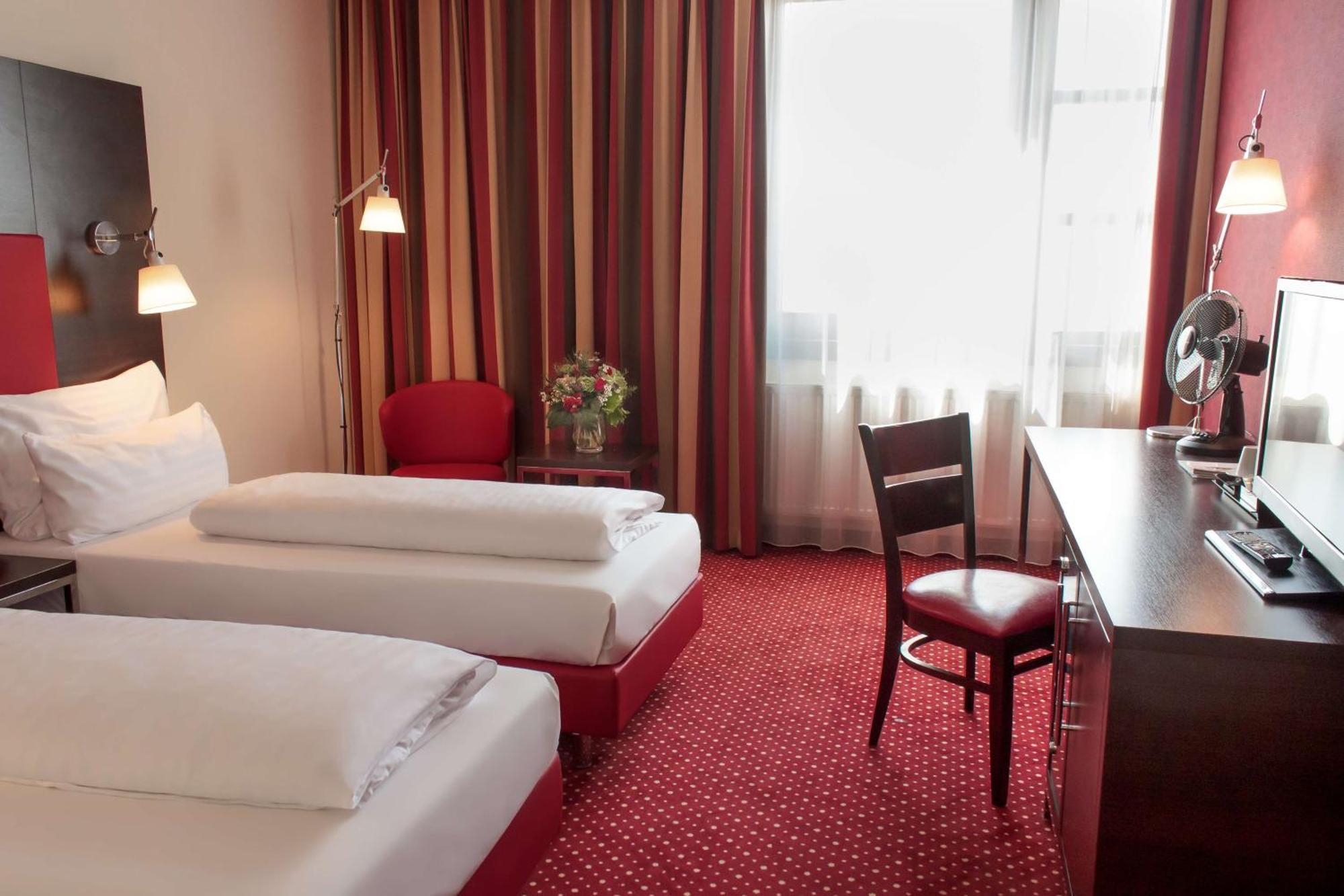 Best Western Plaza Hotel فيلس المظهر الخارجي الصورة